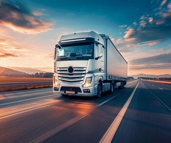 Überwachungskameras für LKW und Wohnmobile: Optimale Sicherheit im Straßenverkehr